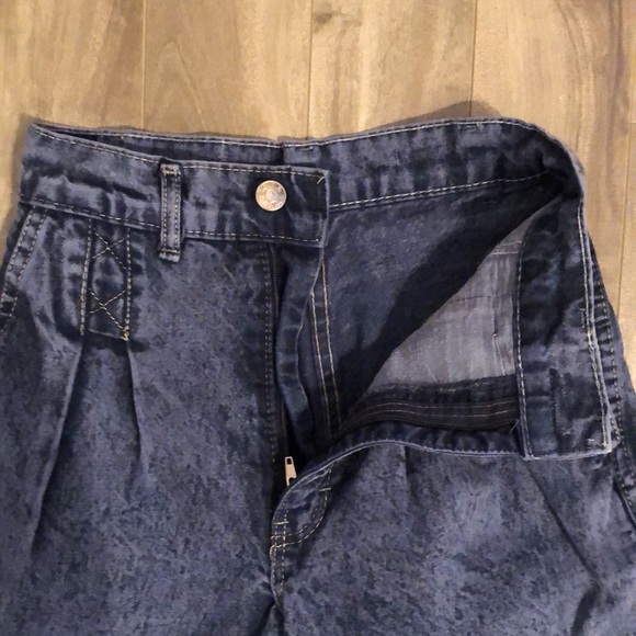 Jeans - Picture 3 of 5